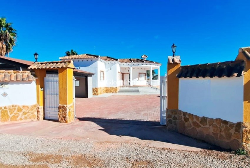 Resale - HOUSE -
Catral - Catral - Country