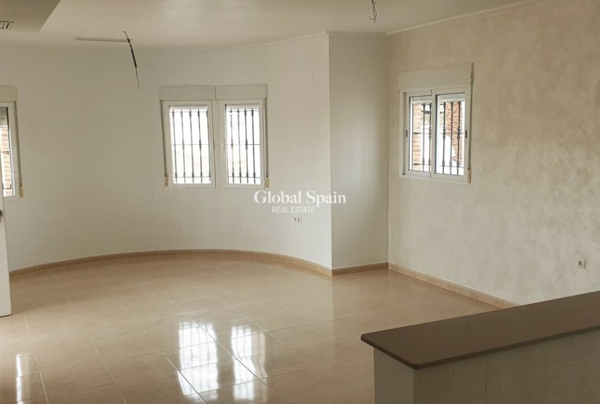 Resale - HOUSE -
Catral - Catral - Country