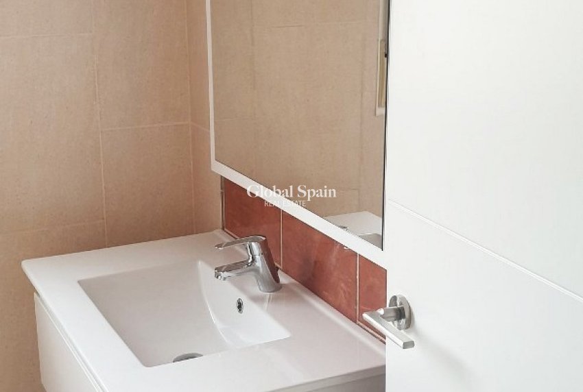 Resale - HOUSE -
Catral - Catral - Country