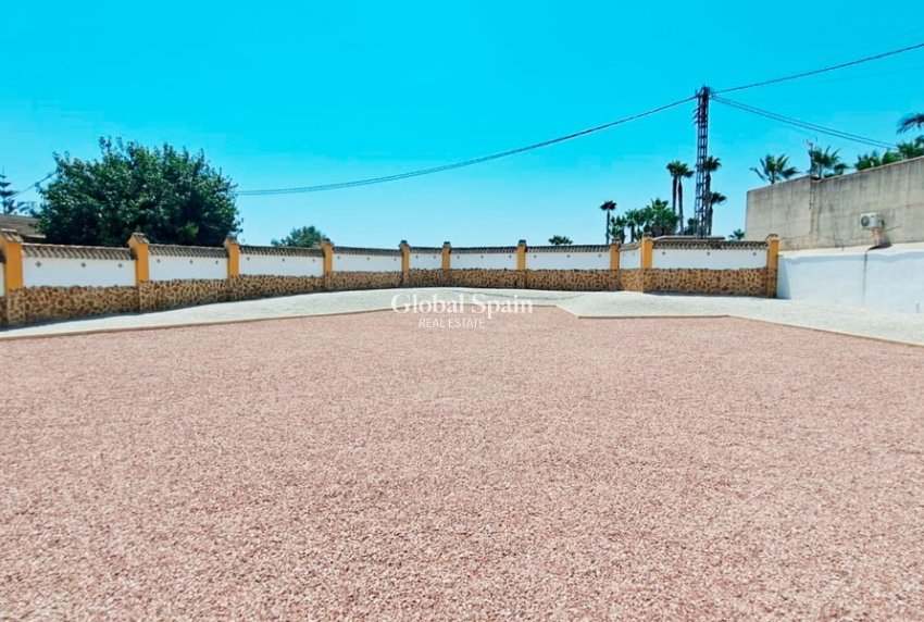 Resale - HOUSE -
Catral - Catral - Country