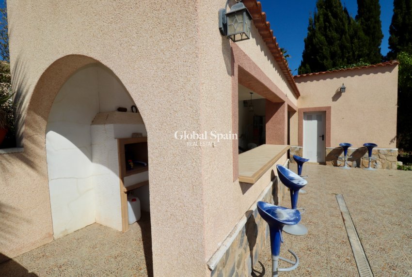 Resale - HOUSE -
CATRAL - Catral