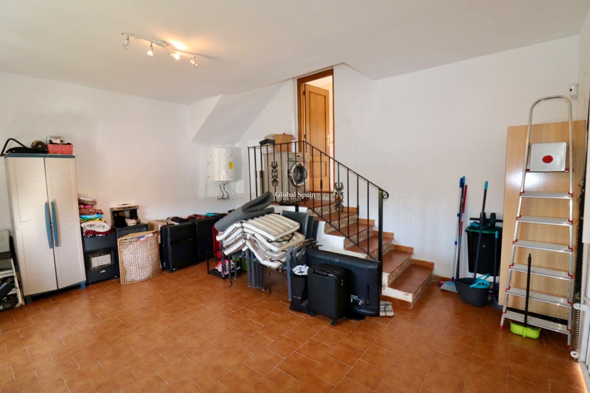 Resale - HOUSE -
CATRAL - Catral