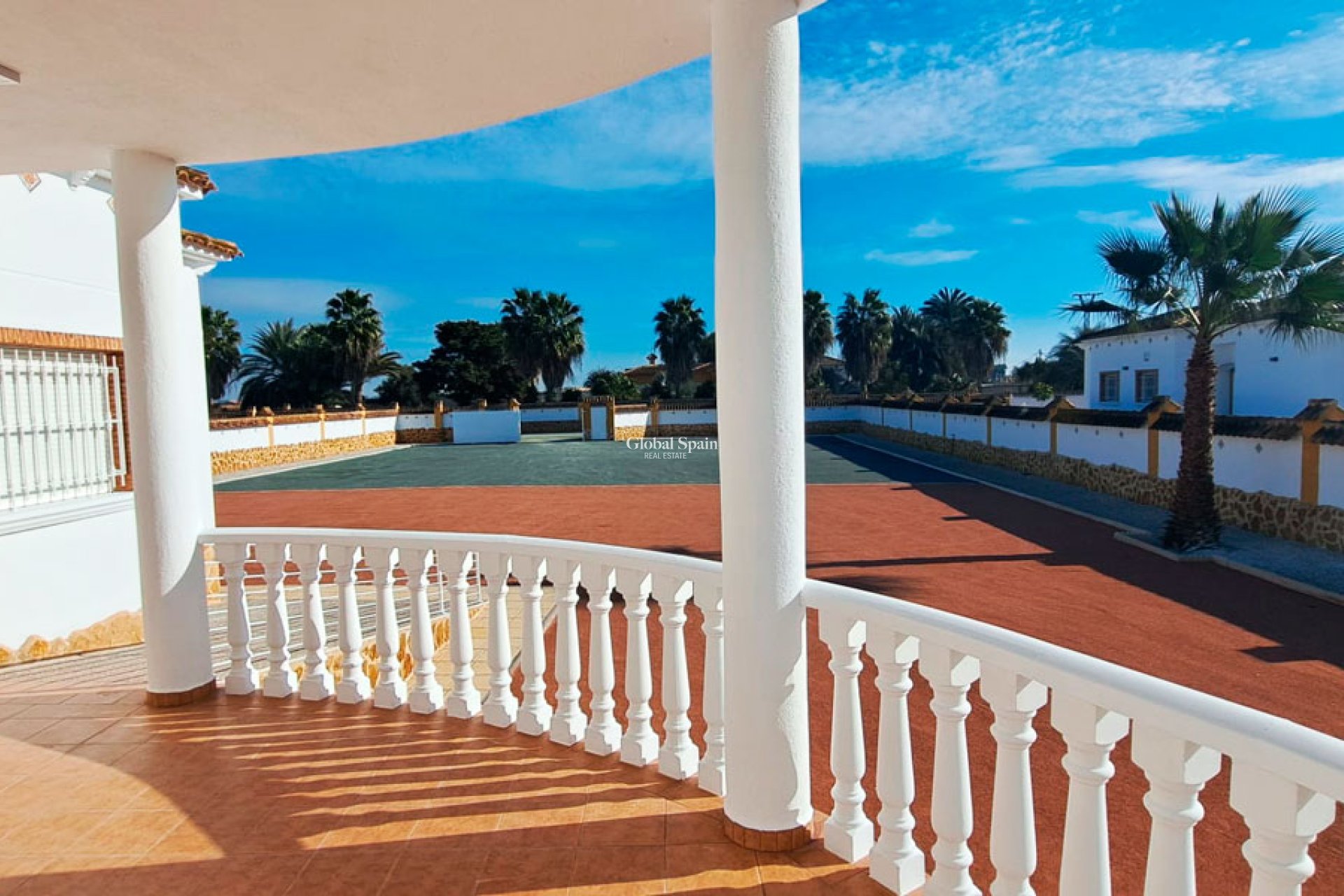 Resale - HOUSE -
CATRAL - Catral