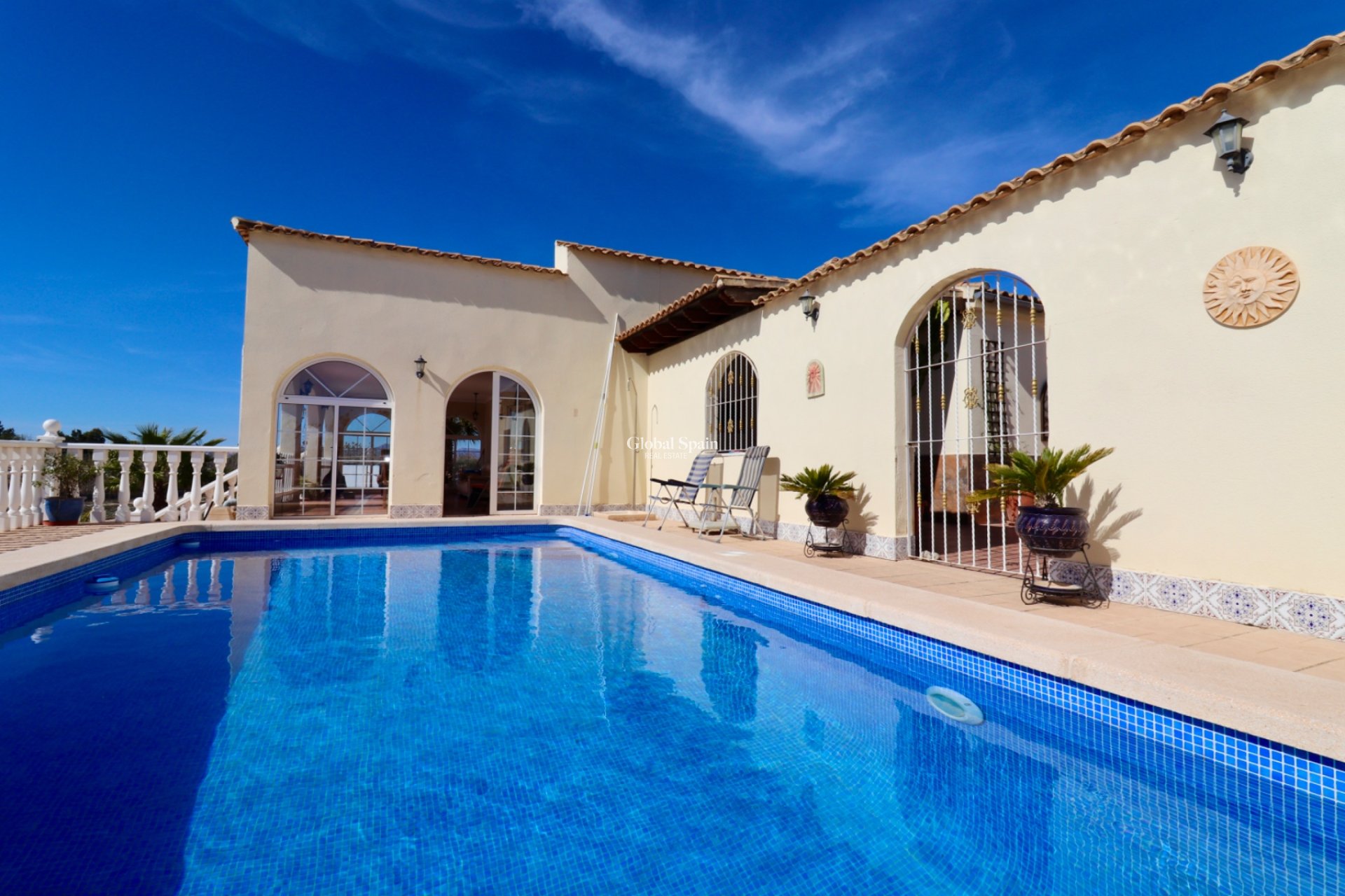 Resale - HOUSE -
CATRAL - Catral