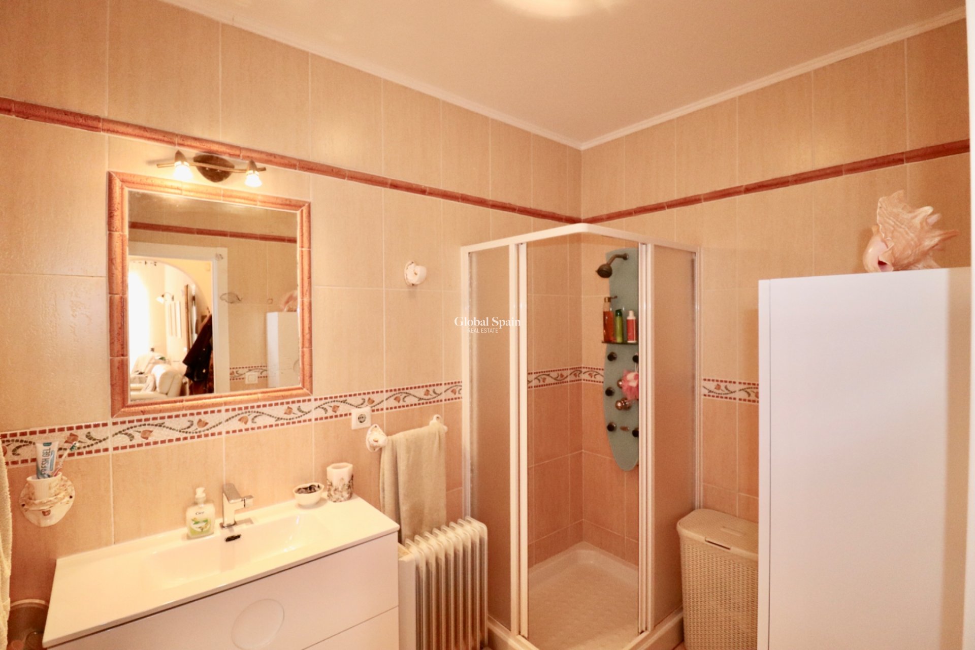 Resale - HOUSE -
CATRAL - Catral