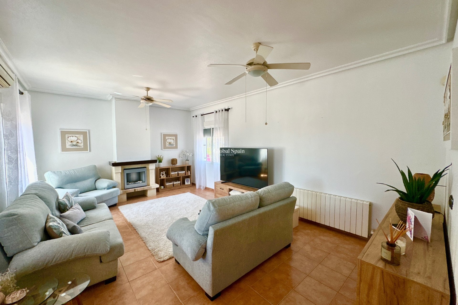Resale - HOUSE -
CATRAL - Catral