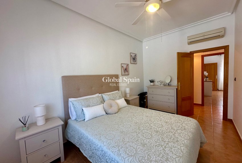 Resale - HOUSE -
CATRAL - Catral