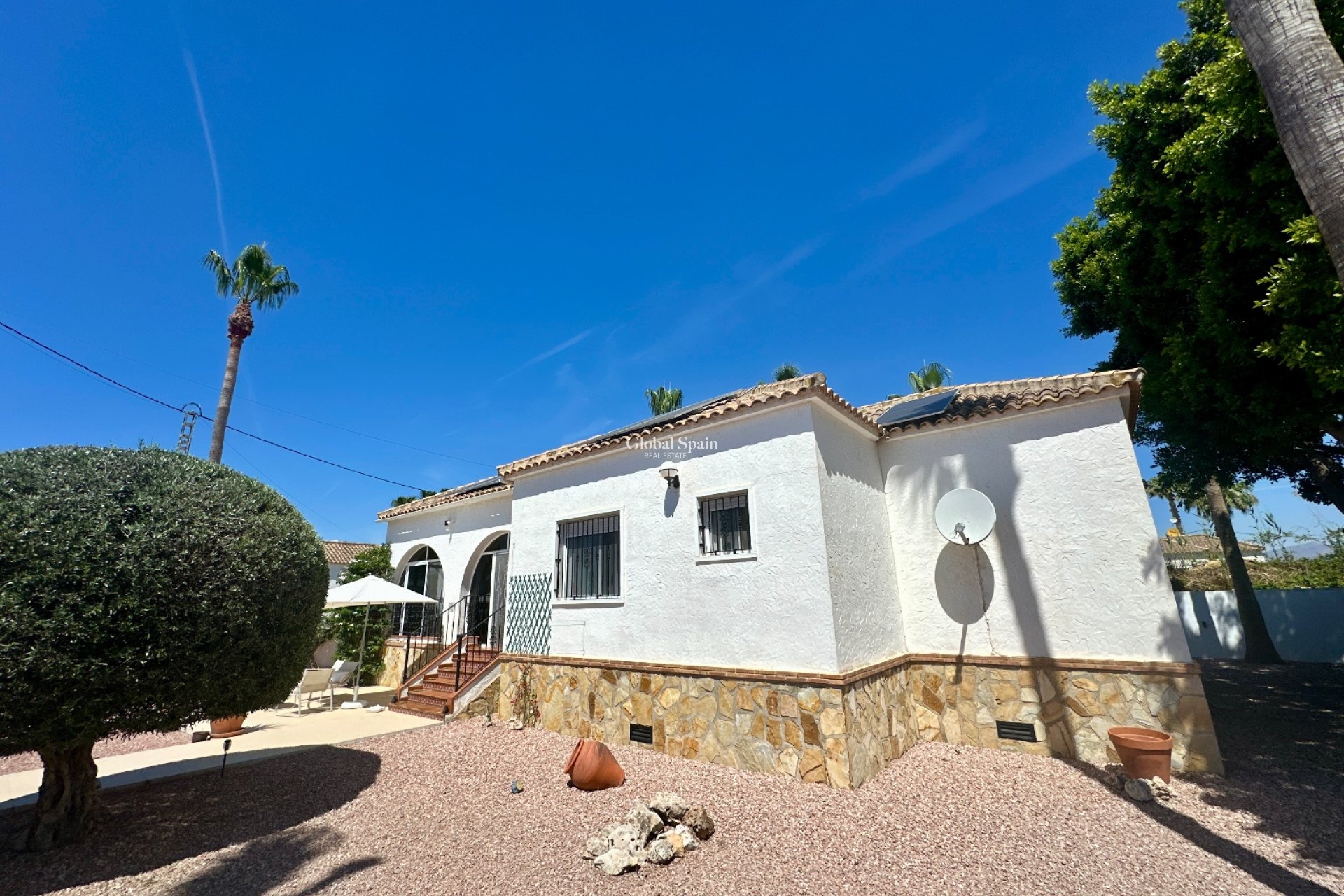 Resale - HOUSE -
CATRAL - Catral