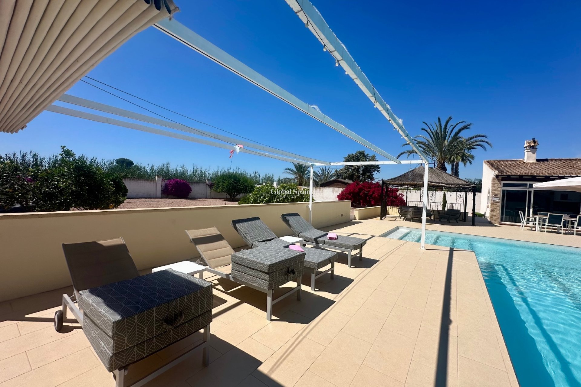 Resale - HOUSE -
CATRAL - Catral