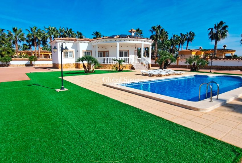 Resale - HOUSE -
CATRAL - Catral