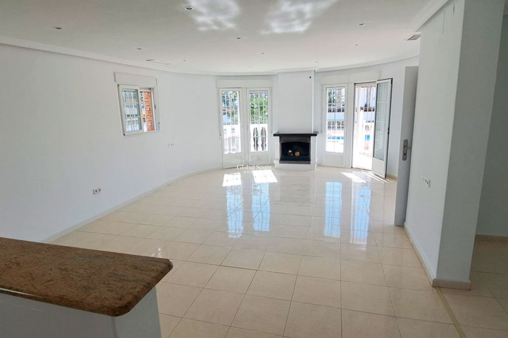Resale - HOUSE -
CATRAL - Catral
