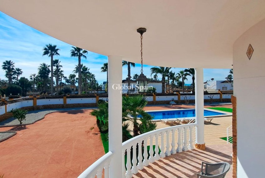 Resale - HOUSE -
CATRAL - Catral