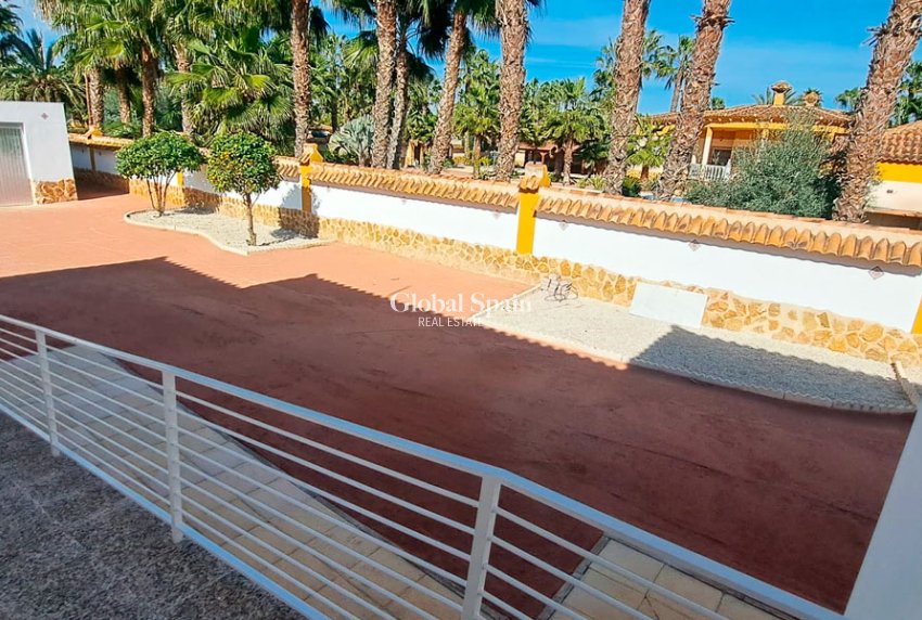 Resale - HOUSE -
CATRAL - Catral
