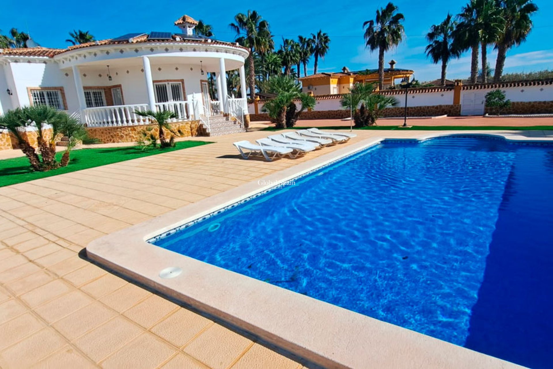 Resale - HOUSE -
CATRAL - Catral