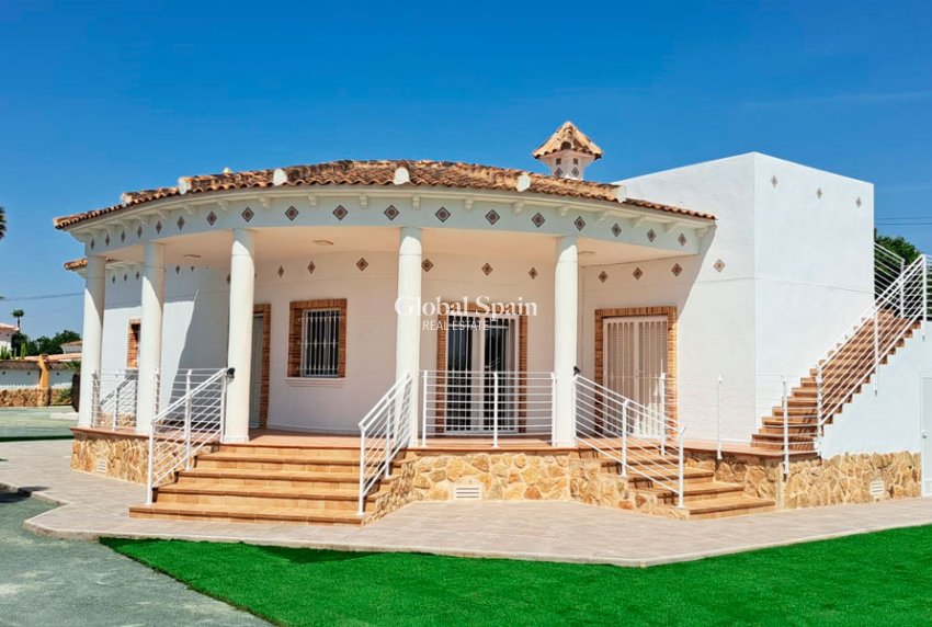 Resale - HOUSE -
CATRAL - Catral