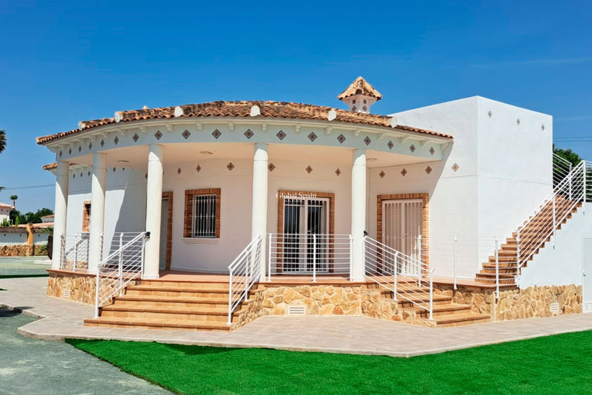 Resale - HOUSE -
CATRAL - Catral