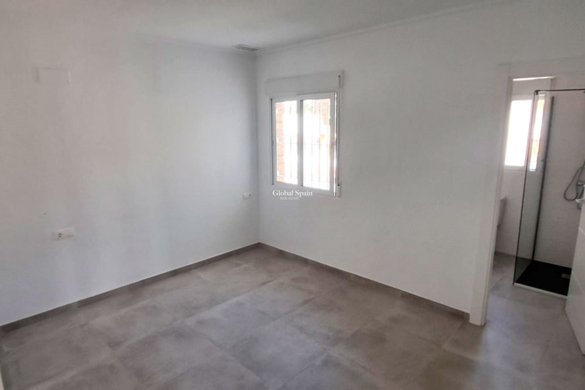 Resale - HOUSE -
CATRAL - Catral