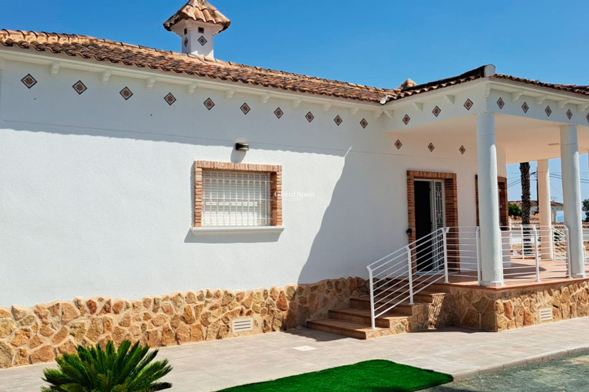 Resale - HOUSE -
CATRAL - Catral