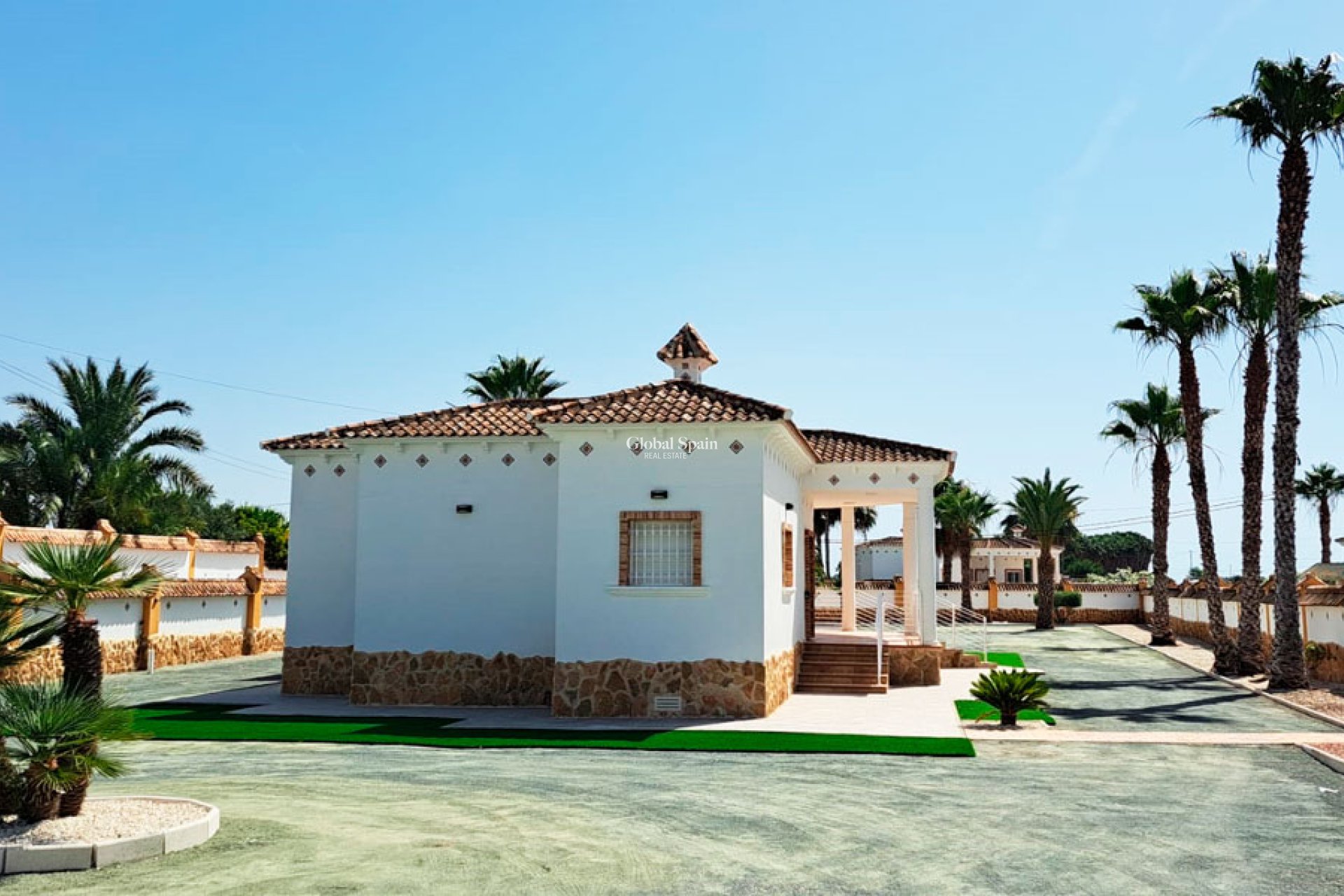 Resale - HOUSE -
CATRAL - Catral