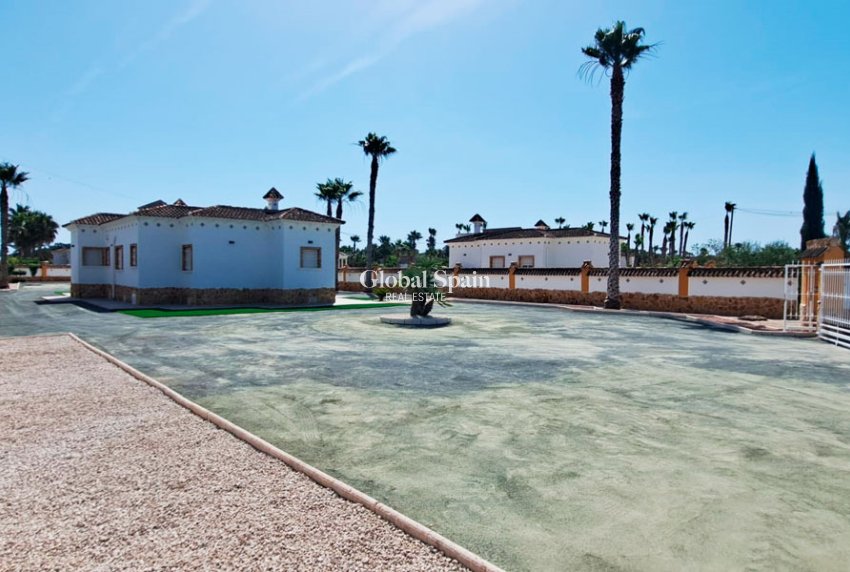 Resale - HOUSE -
CATRAL - Catral