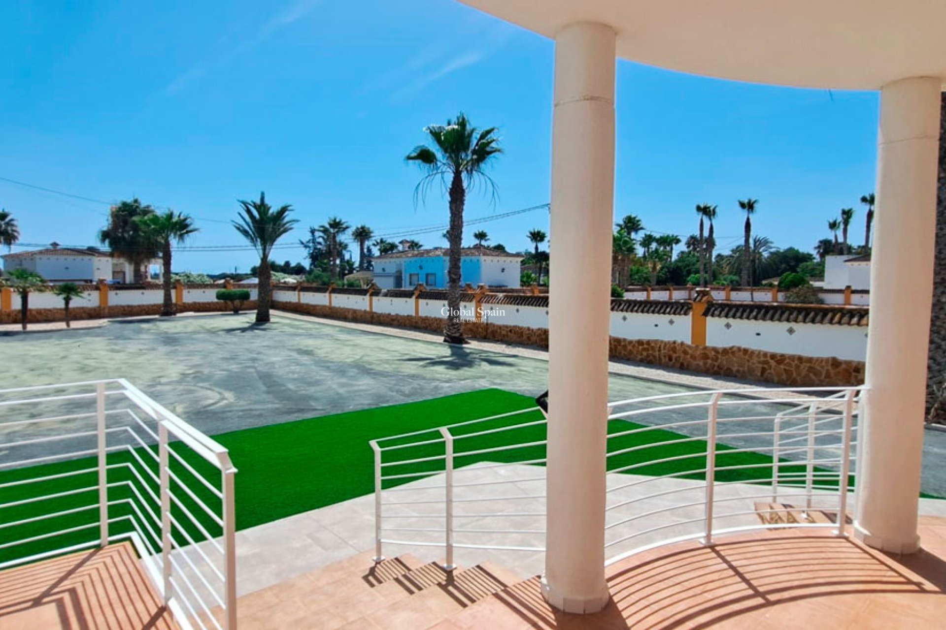 Resale - HOUSE -
CATRAL - Catral