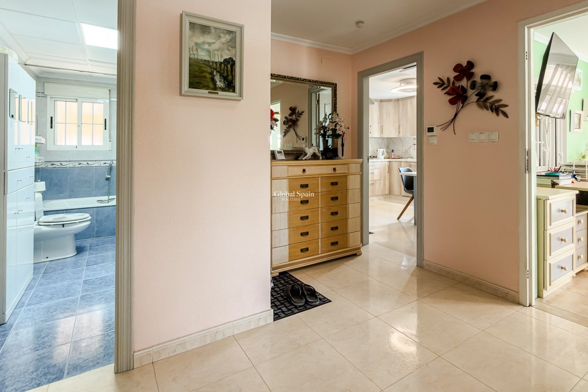 Resale - HOUSE -
CATRAL - Catral