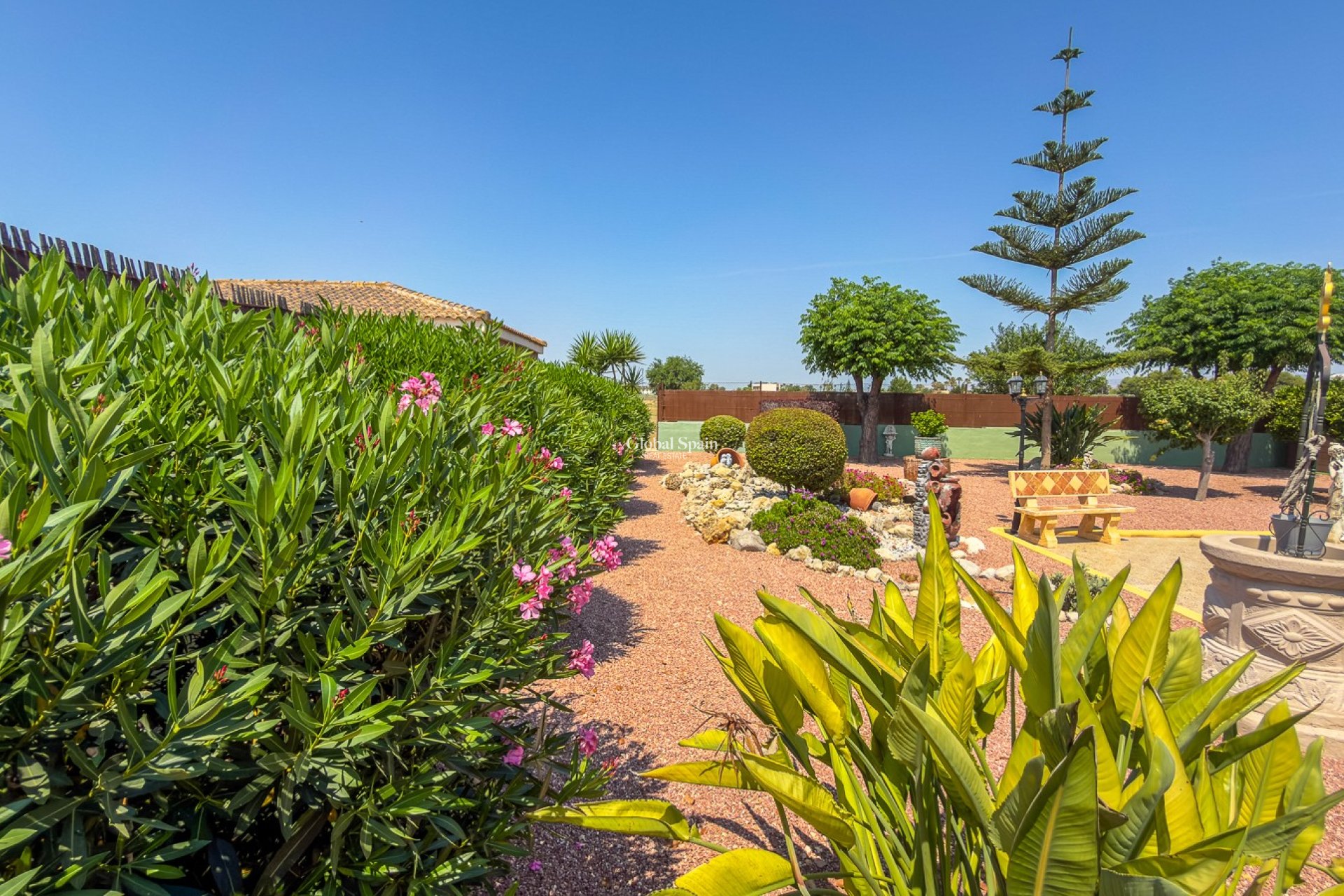 Resale - HOUSE -
CATRAL - Catral