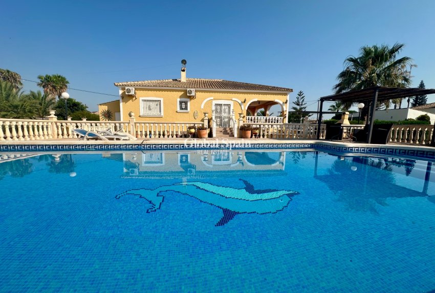 Resale - HOUSE -
CATRAL - Catral