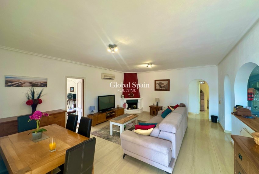 Resale - HOUSE -
CATRAL - Catral