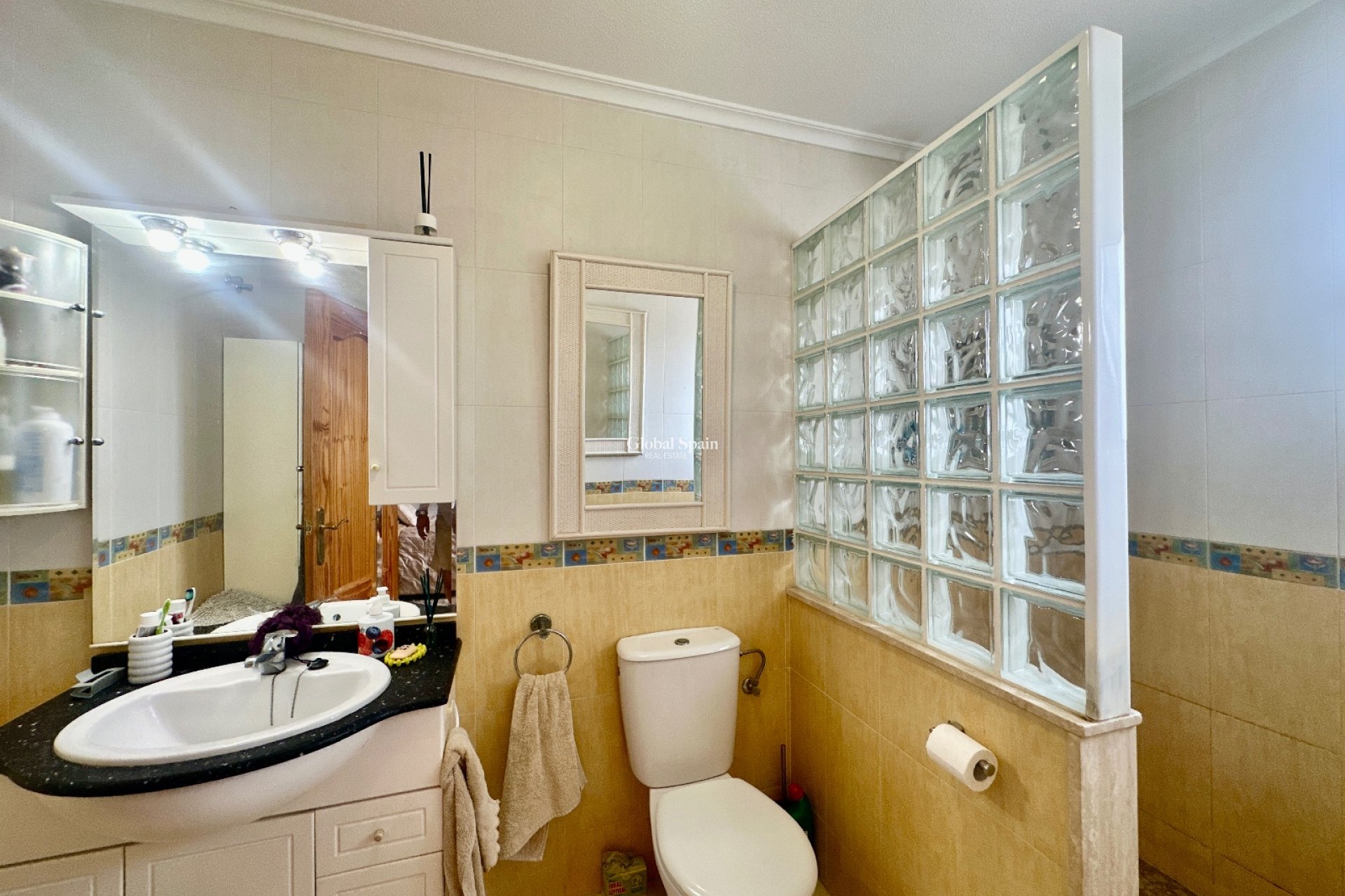 Resale - HOUSE -
CATRAL - Catral