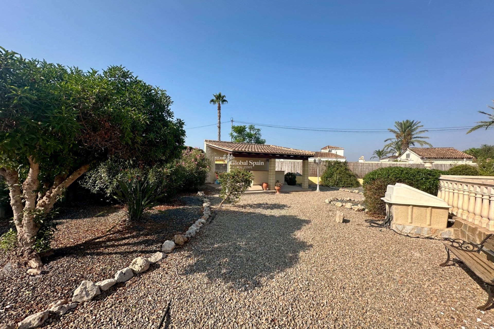 Resale - HOUSE -
CATRAL - Catral