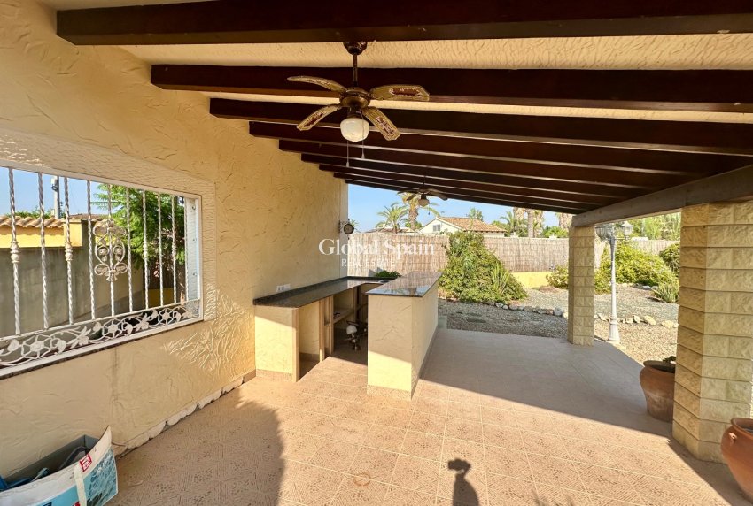 Resale - HOUSE -
CATRAL - Catral