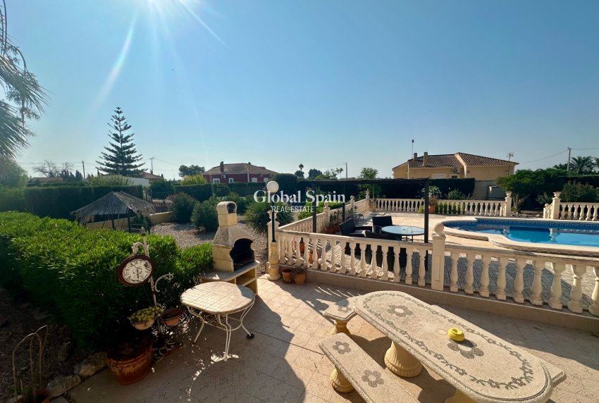 Resale - HOUSE -
CATRAL - Catral