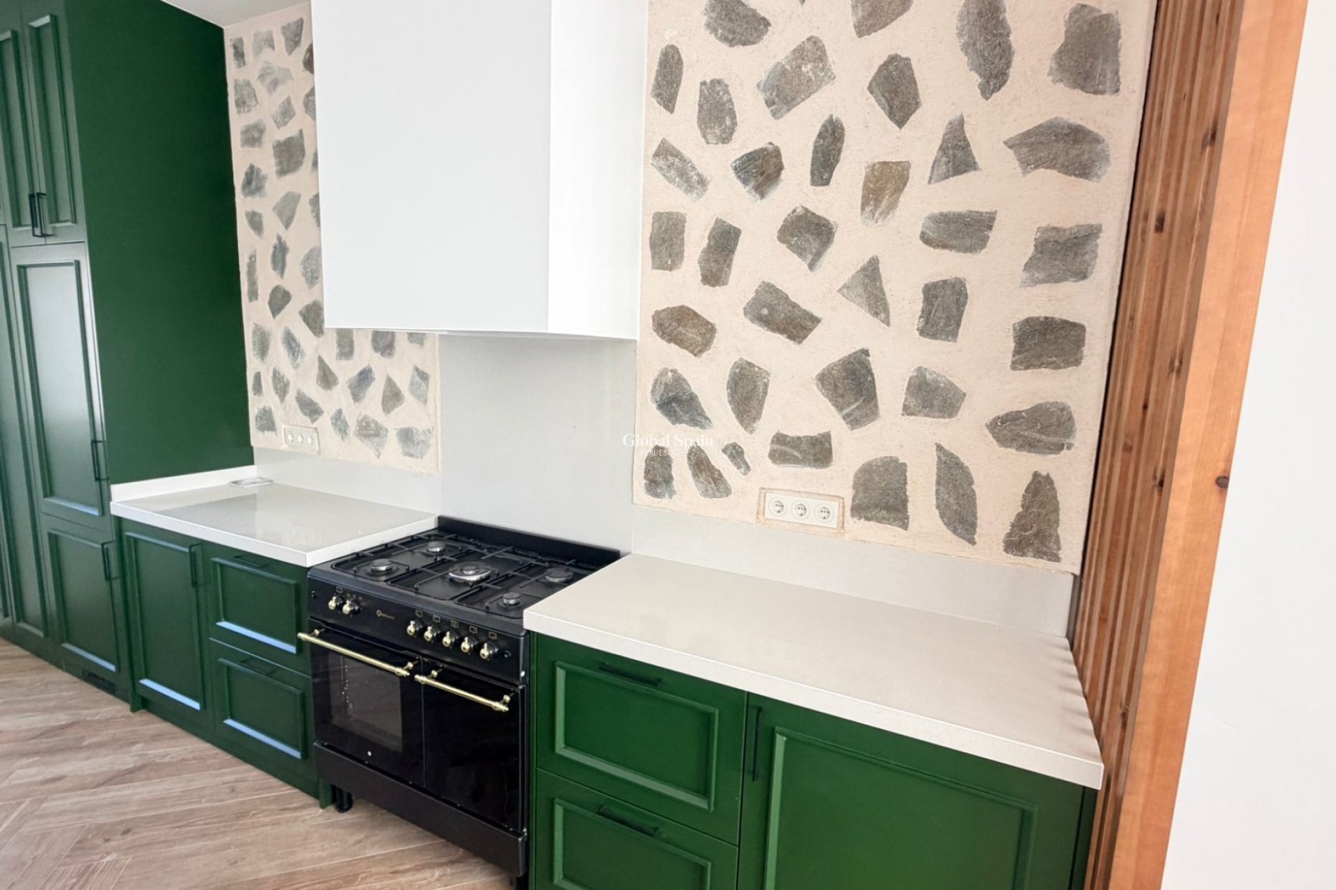 Resale - HOUSE -
CATRAL - Costa Blanca