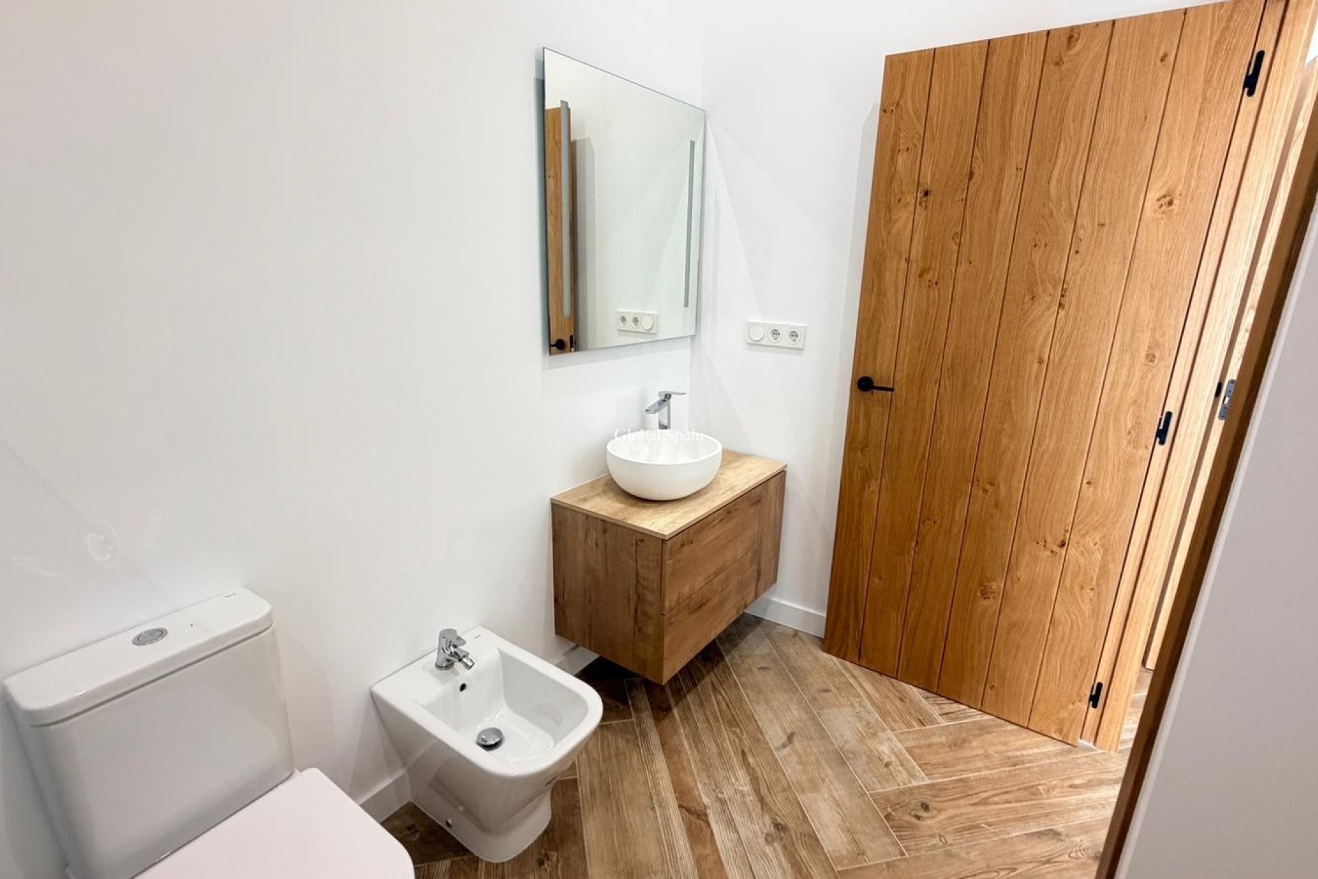 Resale - HOUSE -
CATRAL - Costa Blanca