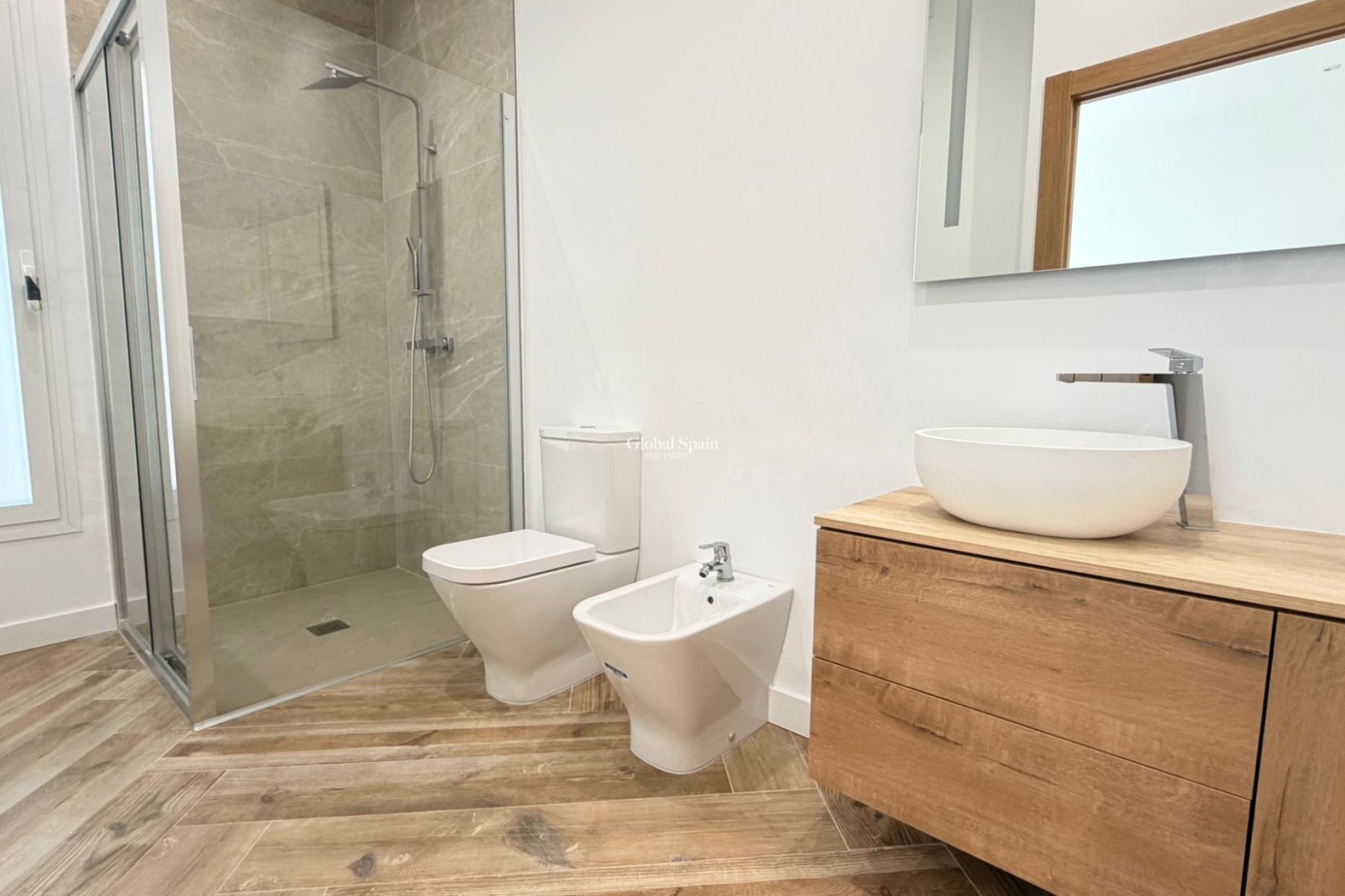 Resale - HOUSE -
CATRAL - Costa Blanca