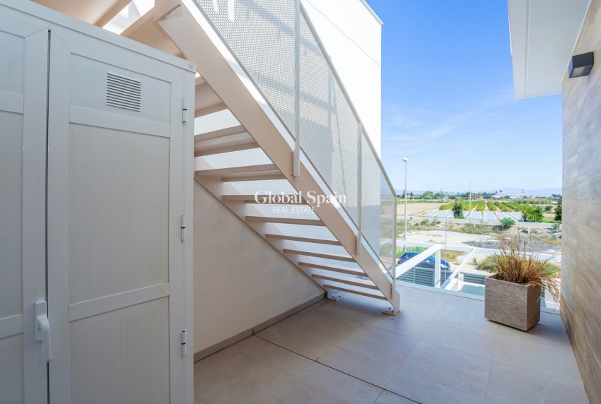 Resale - HOUSE -
CIUDAD QUESADA - Costa Blanca South