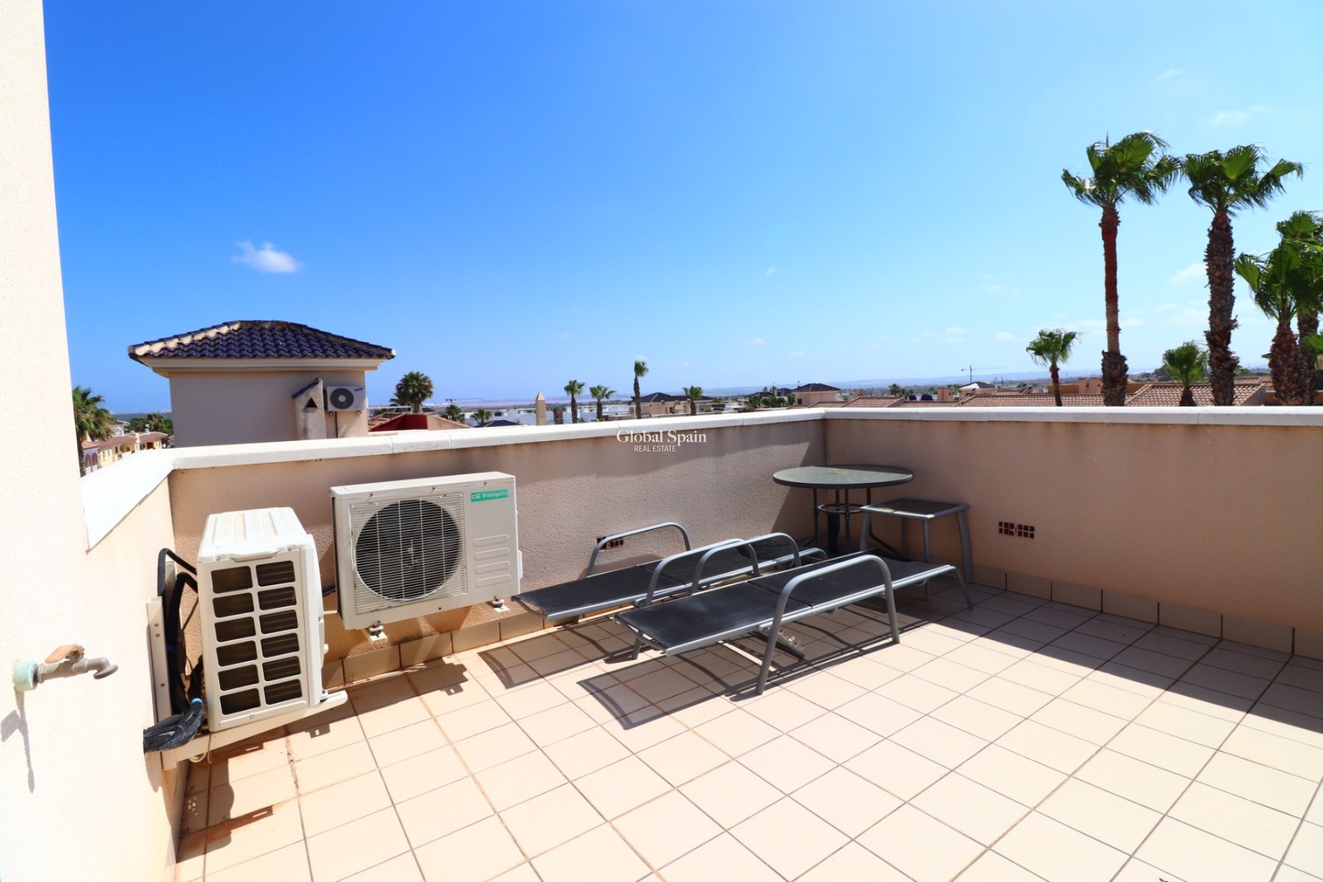 Resale - HOUSE -
Ciudad Quesada - Doña Pepa
