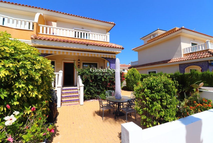 Resale - HOUSE -
Ciudad Quesada - Doña Pepa