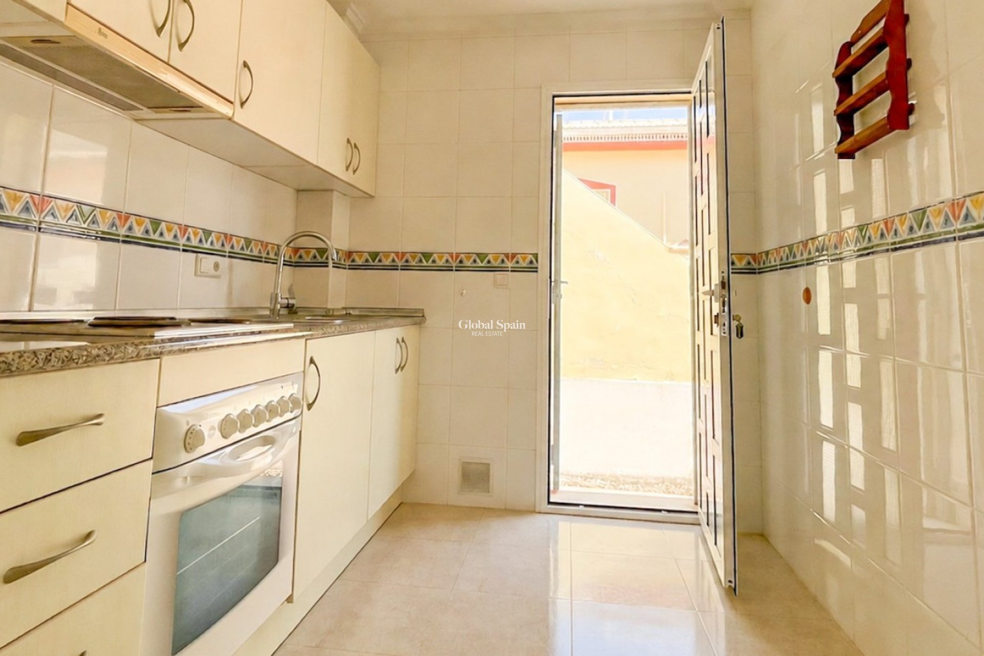 Resale - HOUSE -
CIUDAD QUESADA - Doña Pepa