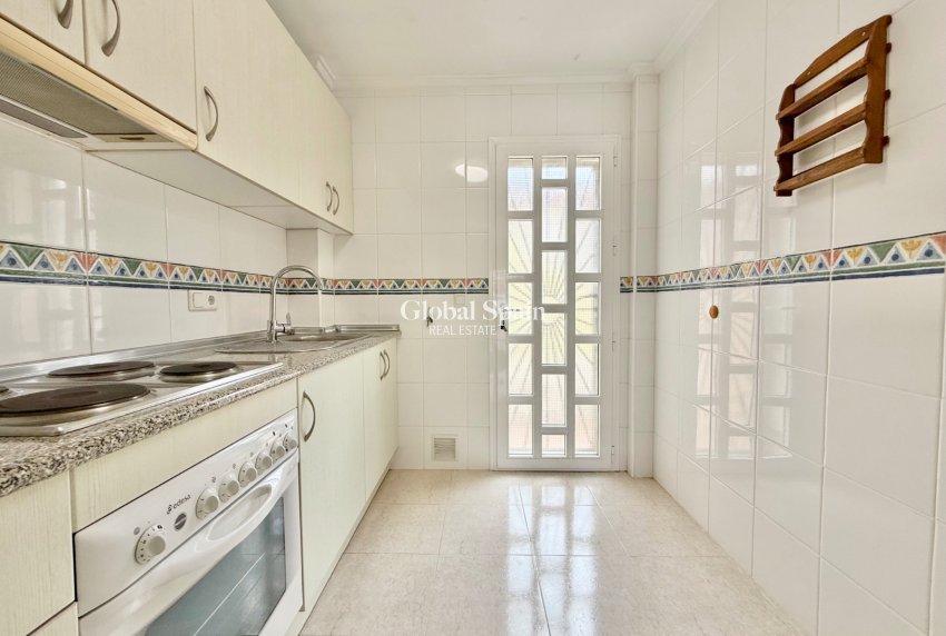 Resale - HOUSE -
CIUDAD QUESADA - Doña Pepa