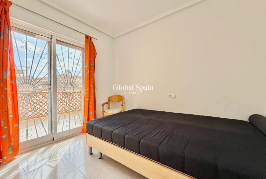 Resale - HOUSE -
CIUDAD QUESADA - Doña Pepa