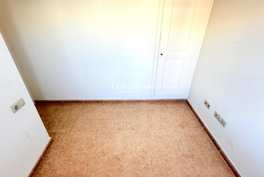 Resale - HOUSE -
CIUDAD QUESADA - La Marquesa Golf