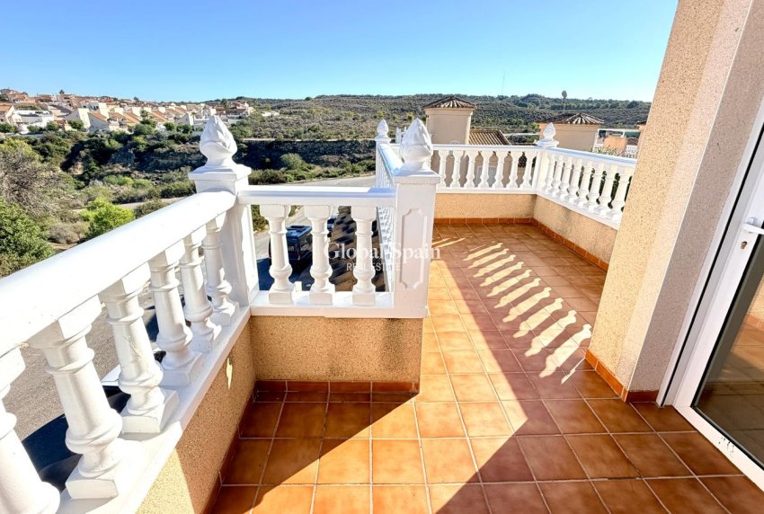 Resale - HOUSE -
CIUDAD QUESADA - La Marquesa Golf