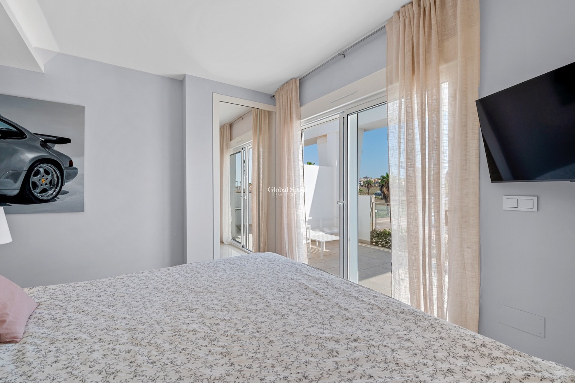 Resale - HOUSE -
CIUDAD QUESADA