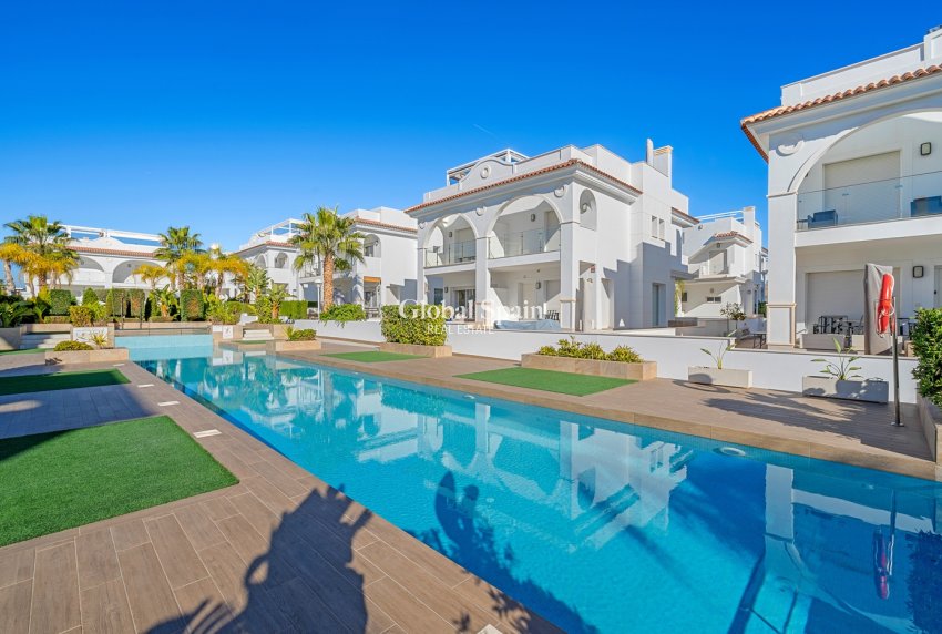 Resale - HOUSE -
CIUDAD QUESADA