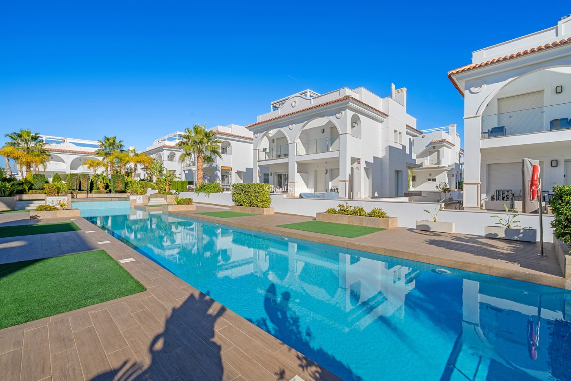 Resale - HOUSE -
CIUDAD QUESADA