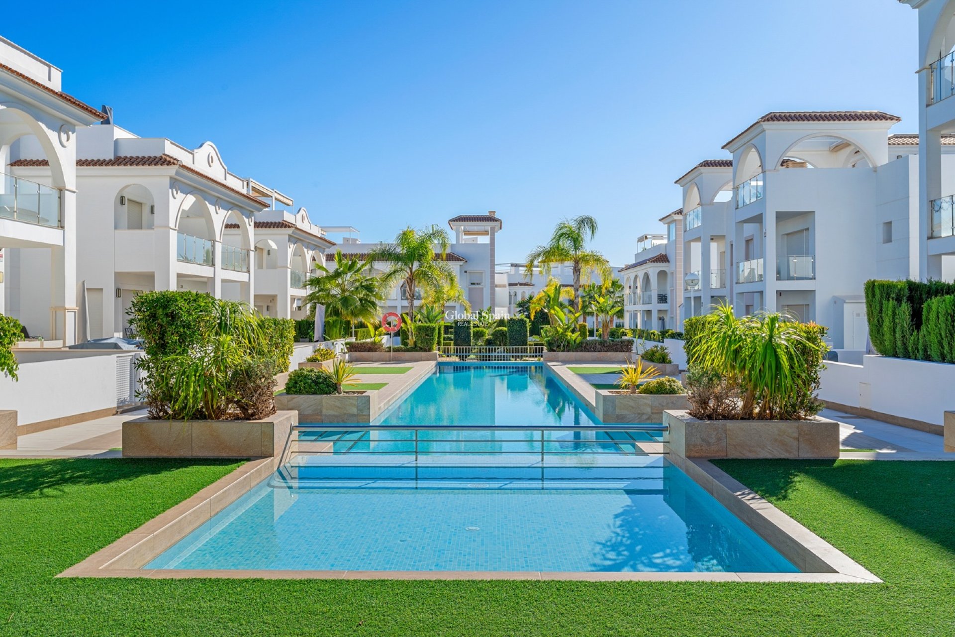 Resale - HOUSE -
CIUDAD QUESADA