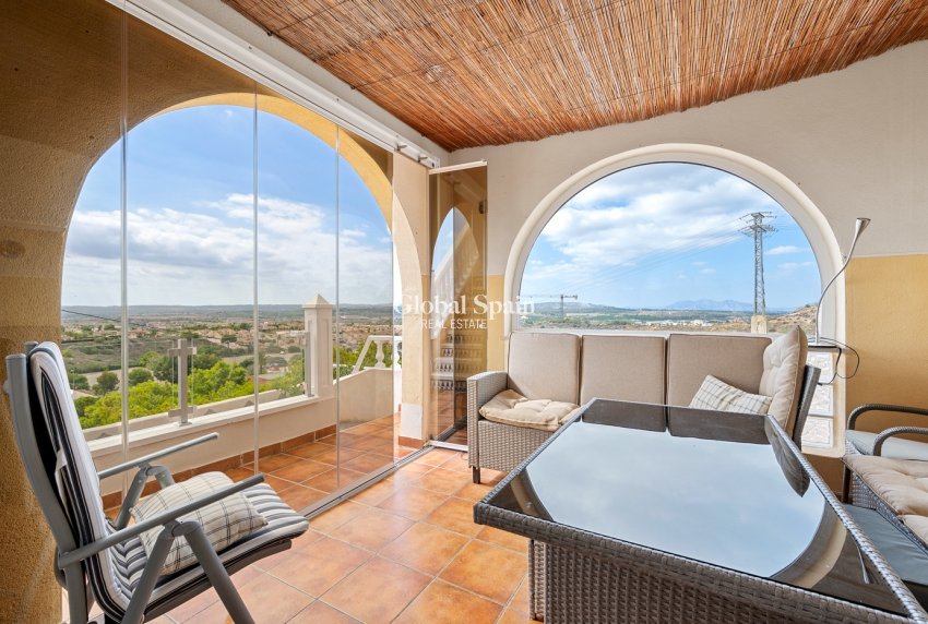 Resale - HOUSE -
CIUDAD QUESADA