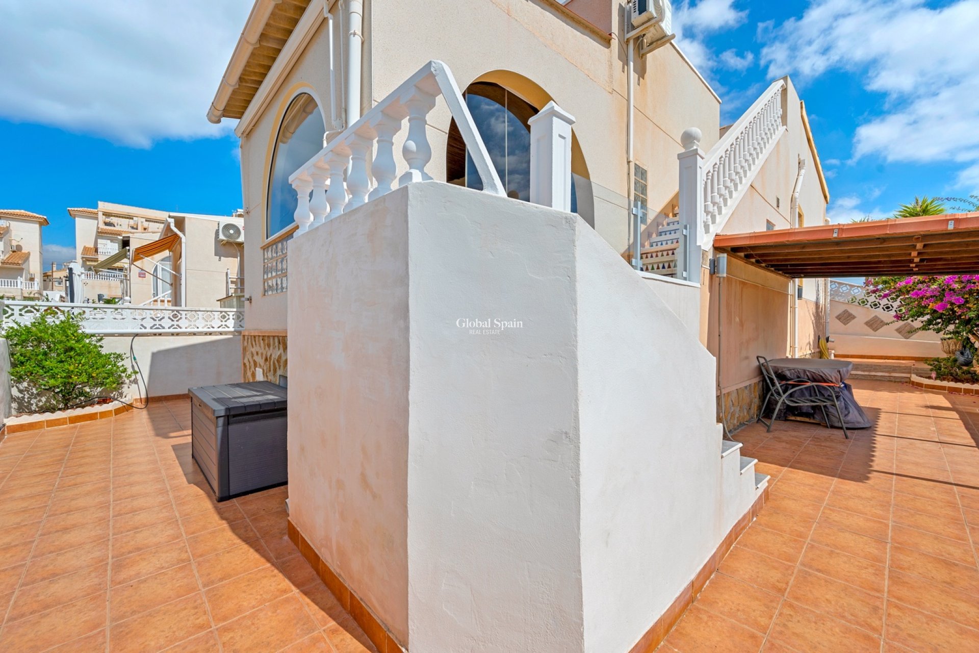 Resale - HOUSE -
CIUDAD QUESADA